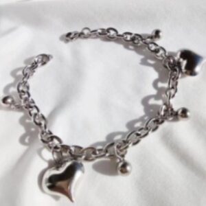 Set Sofía/Pulsera con Corazones